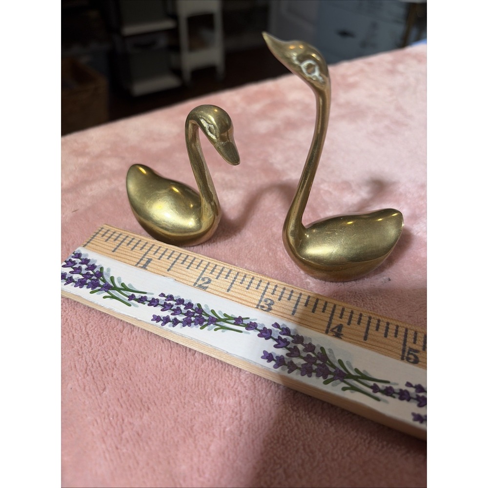 Vintage Penco Small Brass Swans, Taiwan, Set Of 2, Miniature. Cottage Core.
